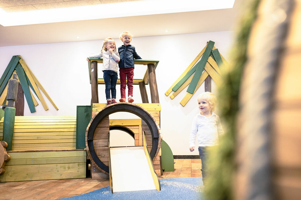 Indoor Spielwelt für Kinder im Kinderhotel Allgäuer Berghof