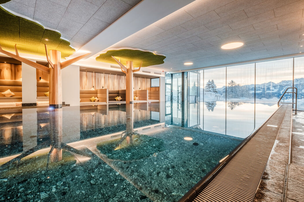 Kinderhotel Allgäuer Berghof mit Pool