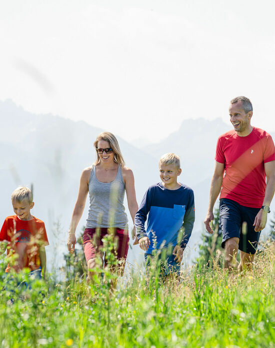 Wanderurlaub - Kinderhotel Allgäuer Berghof Wanderurlaub mit der Familie im Kinderhotel Allgäuer Berghof