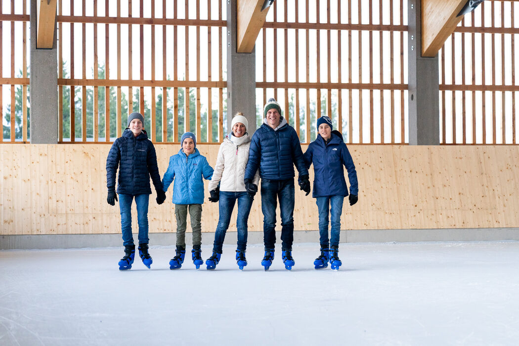 Hotel im Allgäu mit Eislaufbahn im Kinderhotel Allgäuer Berghof