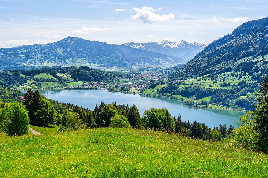 Badespaß am Alpsee in der Nähe vom Kinderhotel Allgäuer Berghof